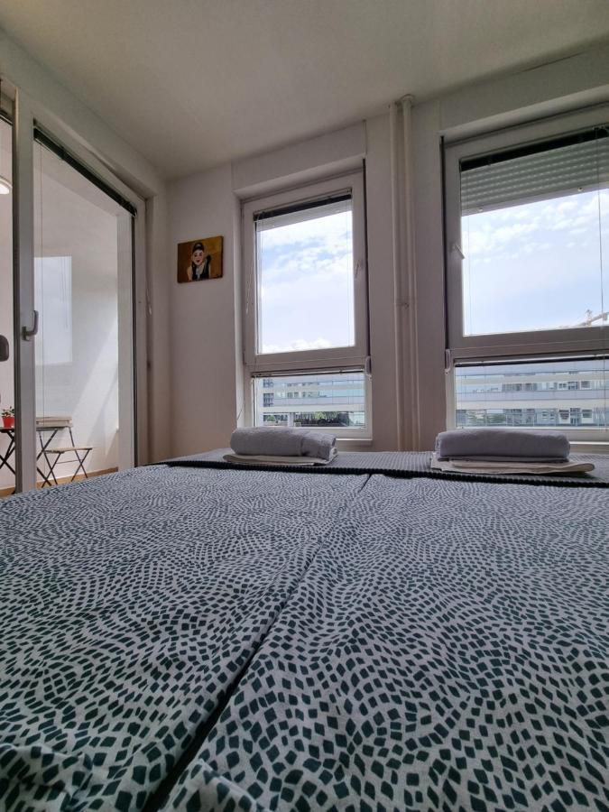 Euforia Apartment Belgrado Esterno foto